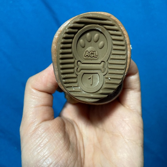 NWT Fleece lined doggie booties - Picture 4 of 4